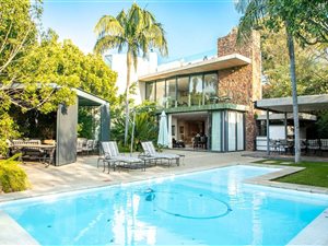 5 Bedroom House in Waterkloof