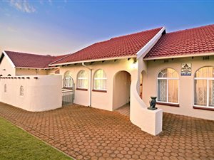 4 Bed House in Wilro Park