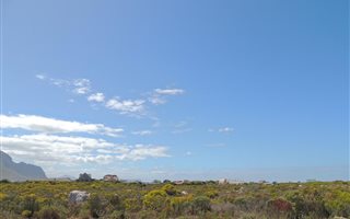 1137 m² Land available in Bettys Bay