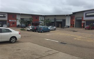 685 m² Industrial space in Cornubia
