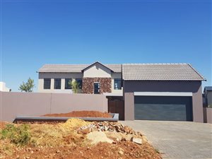 4 Bed House in Midstream Ridge Estate