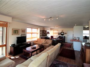 4 Bed Apartment in Plettenberg Bay