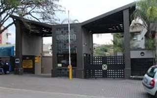 2 Bedroom Flat in Sonheuwel