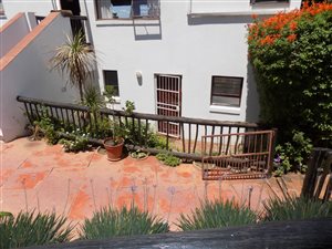 1 Bedroom Apartment in Kosmos