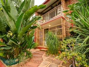2 Bed Townhouse in La Montagne