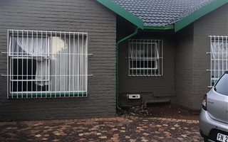 3 Bedroom House in Highway Gardens
