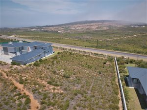 1668 m² Land available in Whale Rock Heights