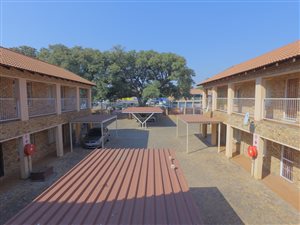 1 Bed Apartment in Rustenburg Central