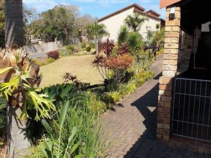 3 Bed Townhouse in Pumula