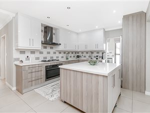 4 Bed House in Sunninghill