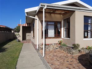 3 Bed House in Glenlily