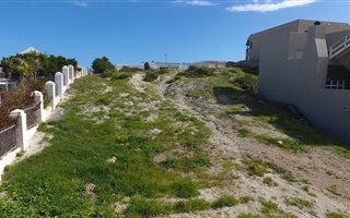 357 m² Land available in Waterfront