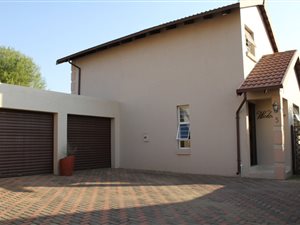 4 Bed Cluster in Pomona