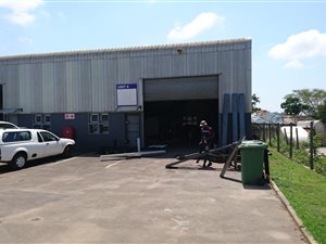 200 m² Industrial space in Waterfall