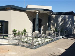 4 Bed House in Garsfontein