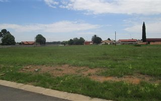 1000 m² Land available in Struisbult