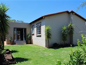 2 Bedroom Townhouse in Honeydew Manor
