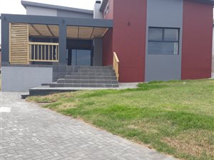 3 Bed House in Klein Brak River
