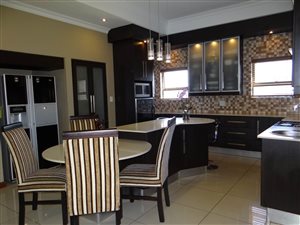 5 Bed House in Midlands Estate