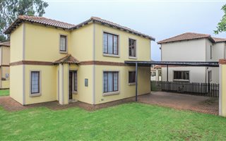 3 Bedroom Cluster in Albertsdal