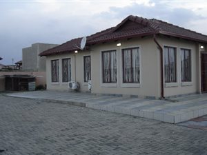 3 Bed House in Nellmapius