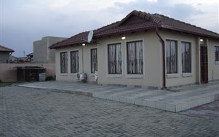 3 Bedroom House in Nellmapius