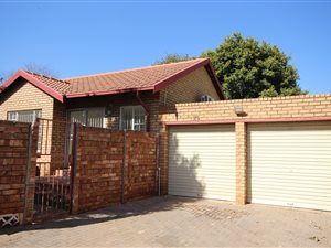 3 Bed Townhouse in Die Wilgers