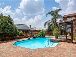 3 Bed House in Hurlingham Manor