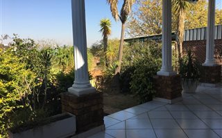 2 Bedroom Townhouse in Kleinfontein