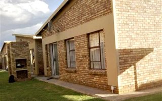 1 Bedroom Townhouse in Bonanne
