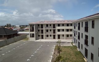 2 Bedroom Apartment in Grassy Park