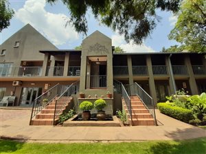 807 m² Commercial space in Waterkloof Ridge