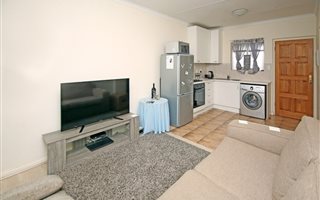 1 Bedroom Apartment in Northcliff