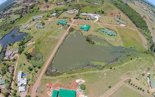 1 ha Land available in White River
