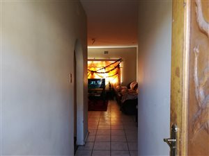 2 Bed Apartment in Vanderbijlpark CW2