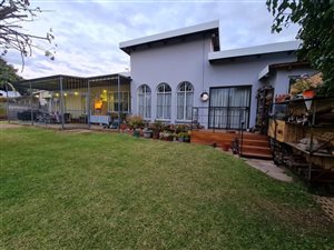 4 Bed House in Meyerspark