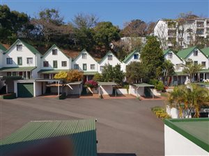 3 Bed Apartment in Manor Gardens