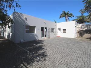 200 m² Office Space in Vincent