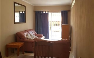 1 Bedroom Garden Cottage in Bromhof