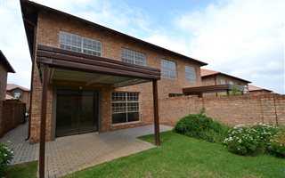4 Bedroom Duplex in Oukraal Estate