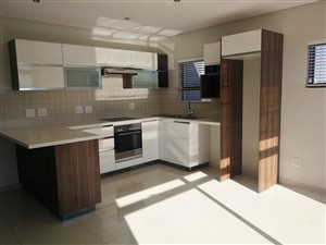 2 Bed Apartment in Bloubergstrand