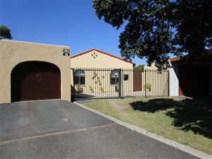 4 Bed House in Diep River