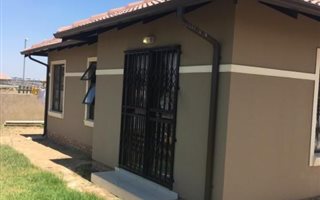 3 Bedroom House in Blue Hills Country Estate