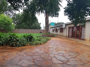 27.5 ha Smallholding in Kimberley