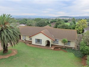 4 Bed House in Vanes Estate