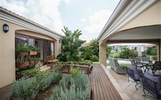 3 Bedroom House in Blue Valley Golf Estate
