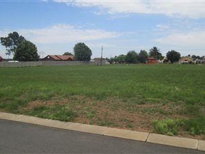 1000 m² Land available in Struisbult