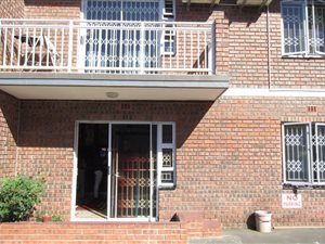2 Bed Apartment in Warrenton