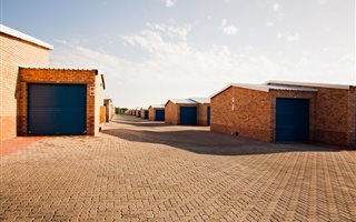 12 m² Commercial space in Willow Park Manor