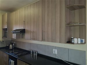 3 Bed Flat in Cruywagenpark
